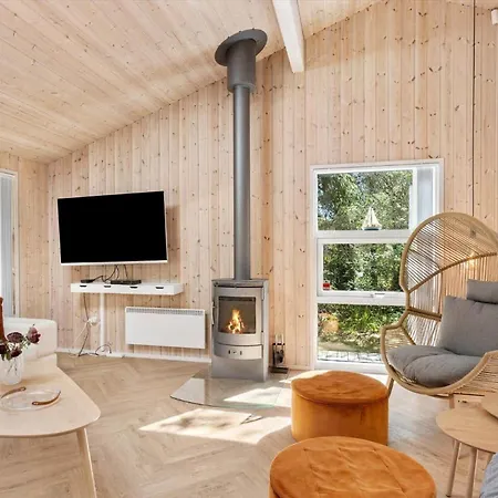 Holiday home Tv1734-albaek-musvagevej-184 Lodskovvad